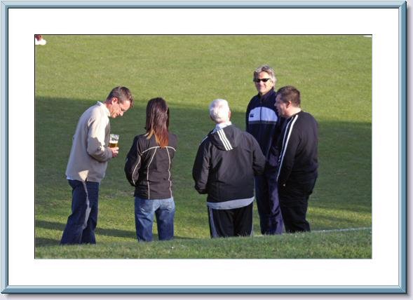 Spectators chewing the cud